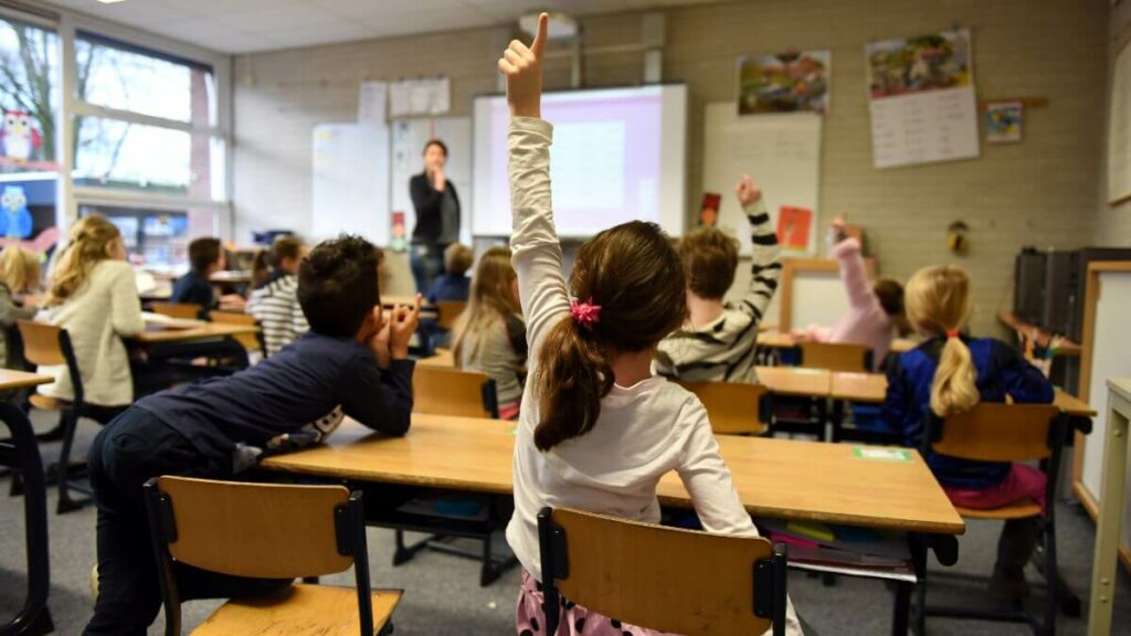 Scuola in Italia a due velocità il Nord corre il Sud arranca