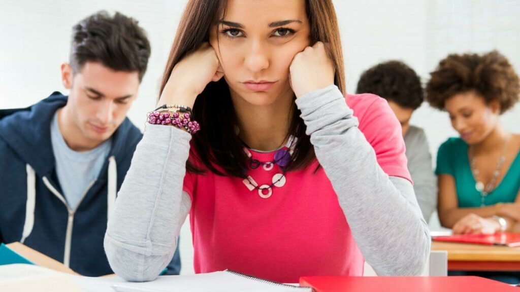 sicilia record negativo dispersione scolastica