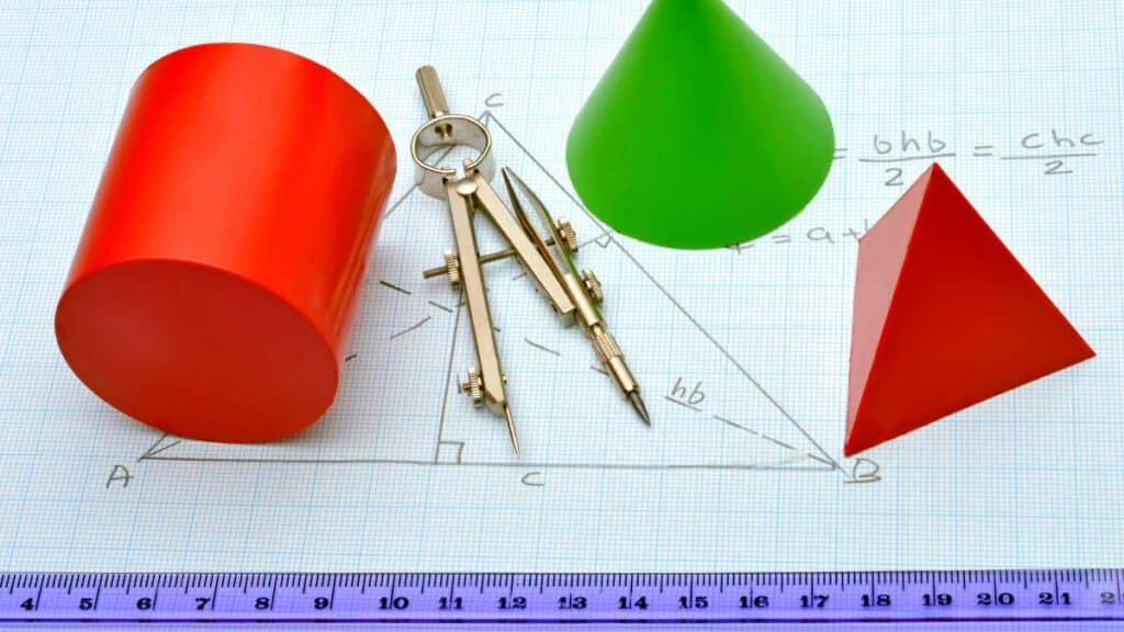 cilindro - formule e proprietà geometriche