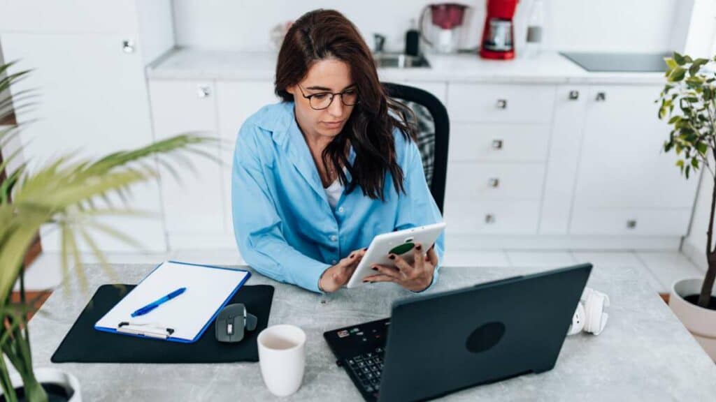 contratto social media manager - come redigerlo