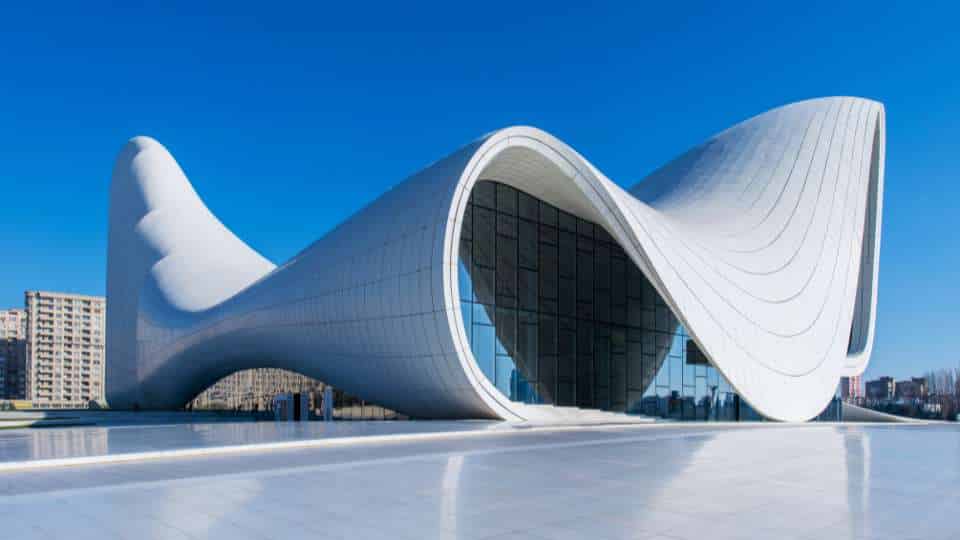 Zaha Hadid - la regina dell'architettura fluida